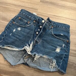 Levi jean shorts